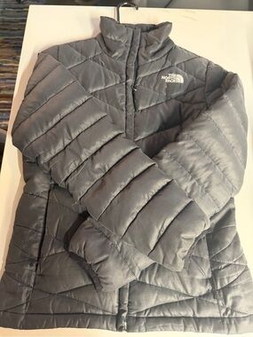The North Face Women's Gray Quilted Puffer Jacket